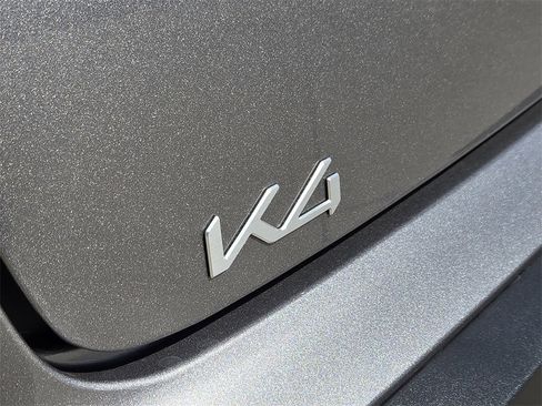 New 2026 Kia K4 LXS image 7