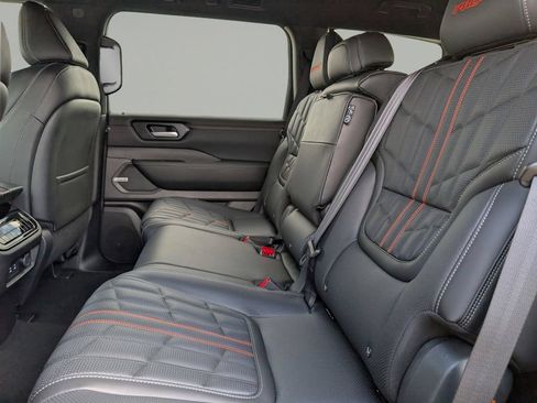 New 2025 Nissan Armada PRO-4X w/ Pro-4X Premium Package AWD/4WD image 16