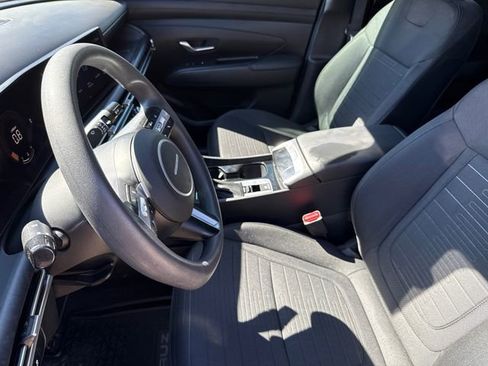 Certified 2025 Hyundai Santa Cruz SE image 18