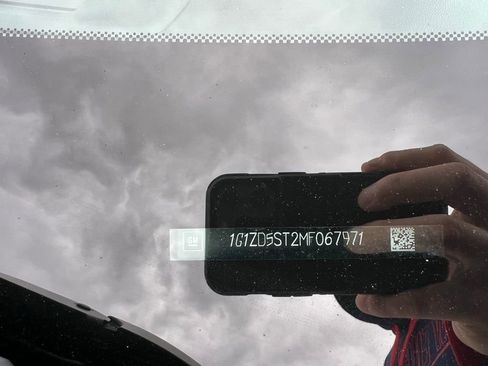 Used 2021 Chevrolet Malibu LT image 15