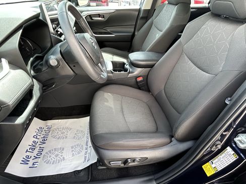 Used 2023 Toyota RAV4 XLE w/ Convenience Package AWD/4WD image 17