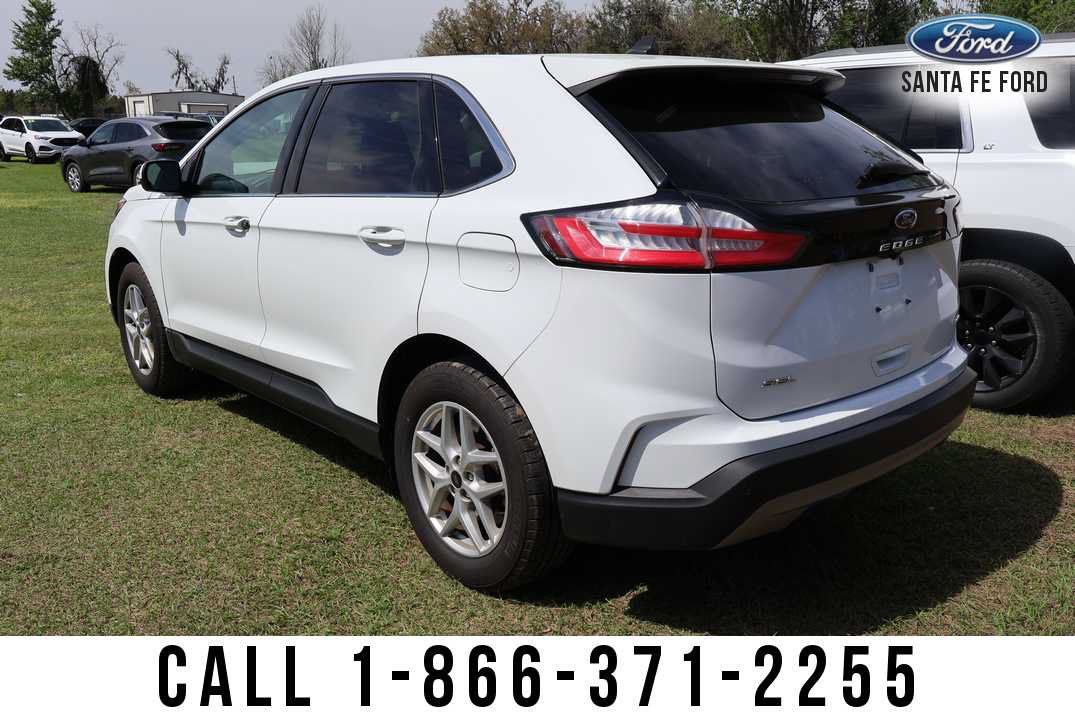 Used 2024 Ford Edge SEL AWD/4WD image 4