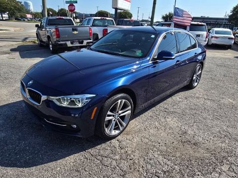 Used 2018 BMW 330i Sedan image 3