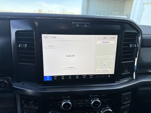 Used 2026 Ford F350 Lariat w/ Black Appearance Package image 50