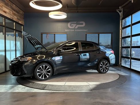 Used 2017 Toyota Corolla SE w/ Carpet Mat Package (TMS) FWD image 24