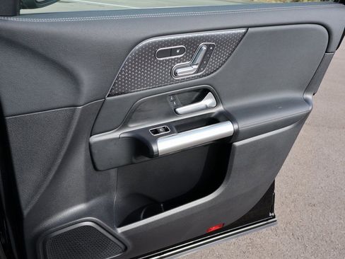 Certified 2025 Mercedes-Benz GLA 250 4MATIC image 13