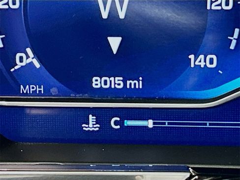 Used 2024 Chevrolet Silverado 2500 High Country w/ Technology Package image 9