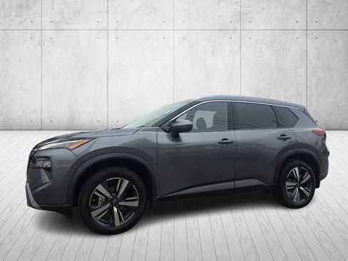 Used 2024 Nissan Rogue SL w/ SL Premium Package image 9