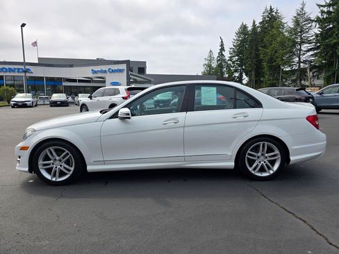 Used 2013 Mercedes-Benz C 250 Sedan image 16