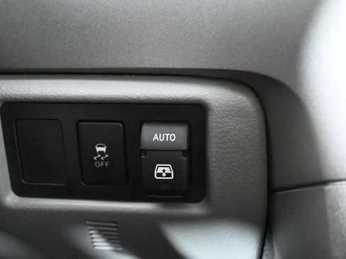 Used 2016 Toyota Sequoia SR5 AWD/4WD image 29