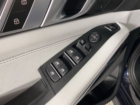 Certified 2025 BMW X5 xDrive40i w/ M Sport Package image 12