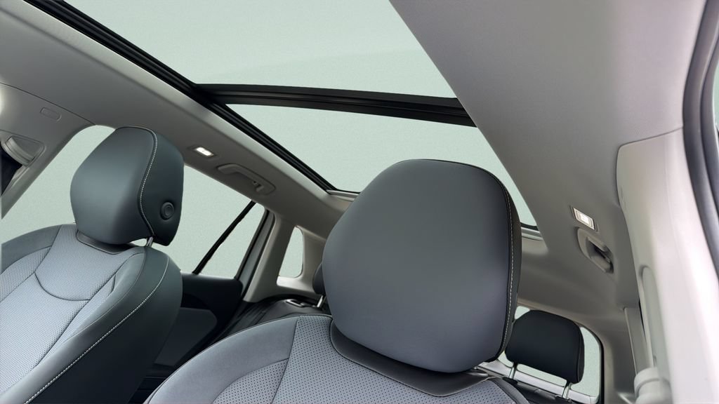 New 2026 Volkswagen Tiguan SE FWD image 16