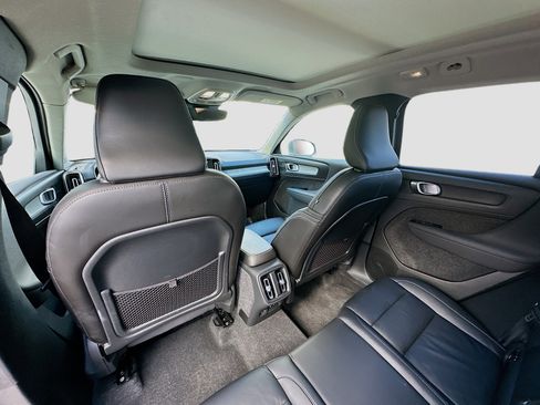 Used 2023 Volvo XC40 B5 Ultimate w/ Protection Package Premier image 25