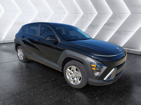 Used 2026 Hyundai Kona SE FWD image 3
