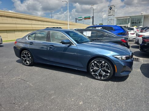 Used 2025 BMW 330i Sedan RWD image 1