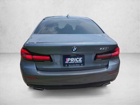 Used 2022 BMW 530i w/ Premium Package RWD image 7