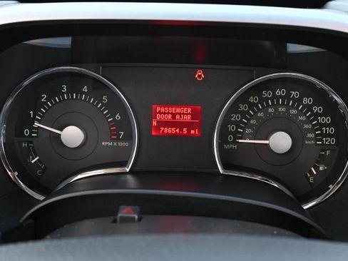 Used 2010 Mercury Mountaineer Premier image 34