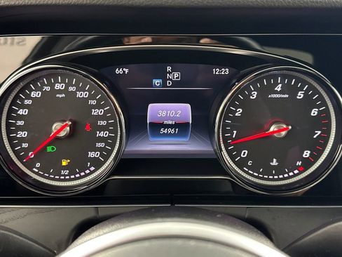Used 2019 Mercedes-Benz E 300 image 31