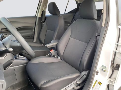 Certified 2025 Nissan Kicks Play S image 13