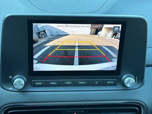 Used 2022 Hyundai Kona SEL w/ Convenience Package image 16