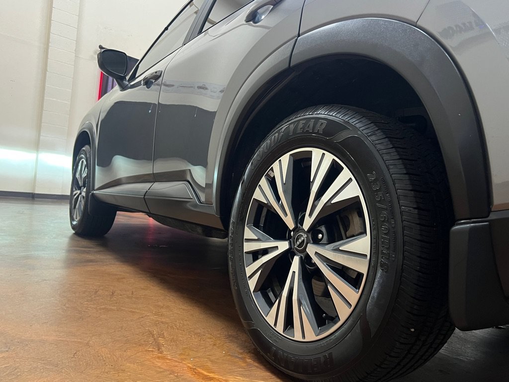Used 2023 Nissan Rogue SV w/ SV Premium Package AWD/4WD image 32