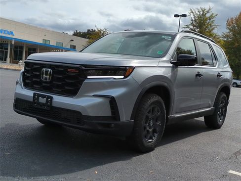 New 2025 Honda Pilot TrailSport image 7