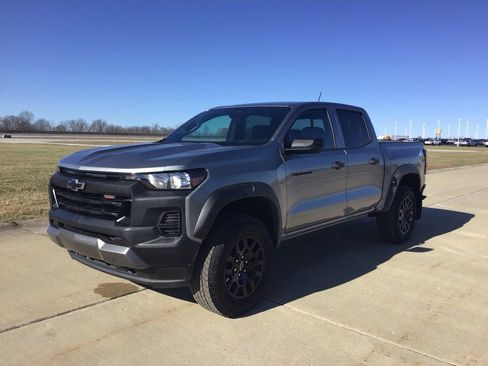 Used 2024 Chevrolet Colorado Trail Boss w/ Advanced Trailering Package image 9