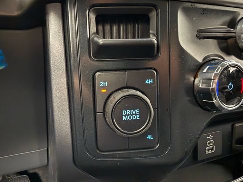 Used 2025 Ford F150 XLT w/ Equipment Group 301A Standard AWD/4WD image 22