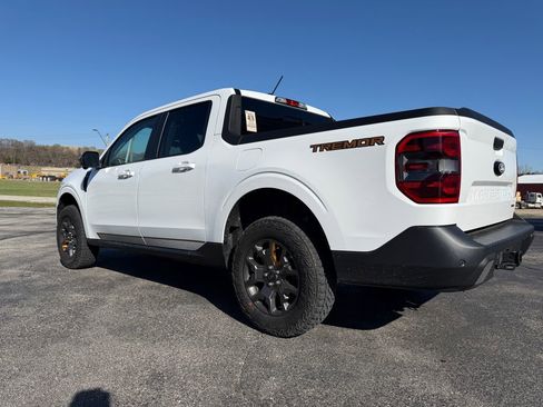 Used 2025 Ford Maverick Tremor image 2