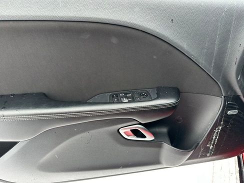 Used 2020 Dodge Challenger SXT w/ Blacktop Package image 10