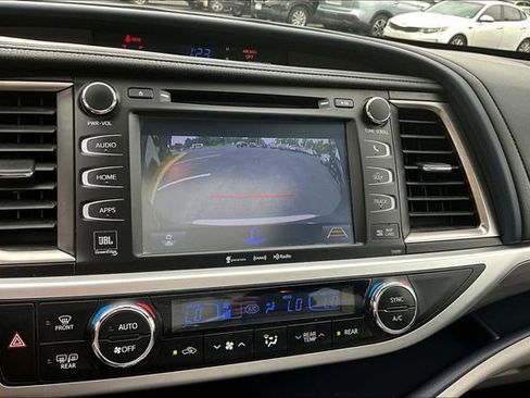 Used 2019 Toyota Highlander Limited Platinum w/ Protection Package #3 AWD/4WD image 14