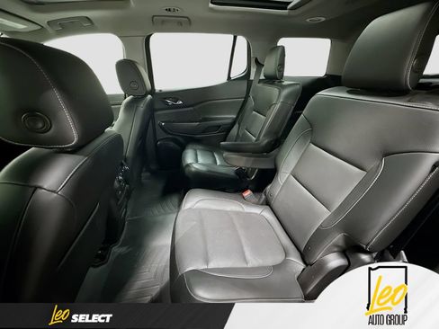 Used 2019 GMC Acadia SLT w/ LPO, Floor Liner Package FWD image 28