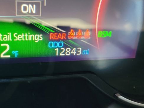 Used 2024 Toyota RAV4 XLE image 27