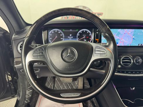 Used 2017 Mercedes-Benz S 550 4MATIC Sedan image 13