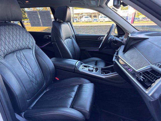 Used 2024 BMW X7 xDrive40i w/ Premium Package AWD/4WD image 27