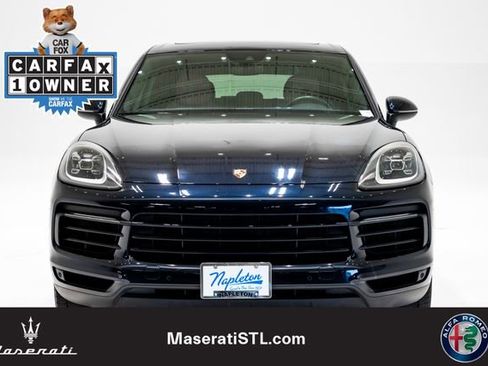 Used 2022 Porsche Cayenne w/ Premium Package AWD/4WD image 4