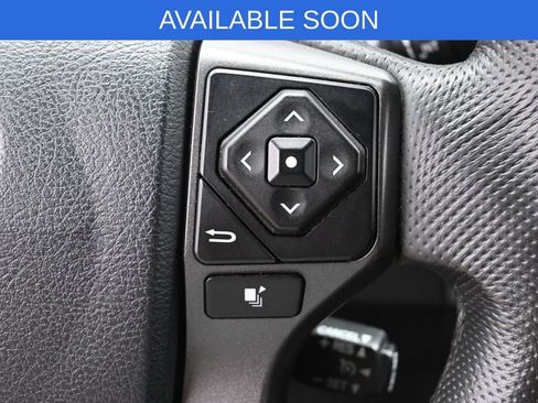 Used 2017 Toyota Tacoma TRD Sport w/ Tow Package (A/T) AWD/4WD image 16
