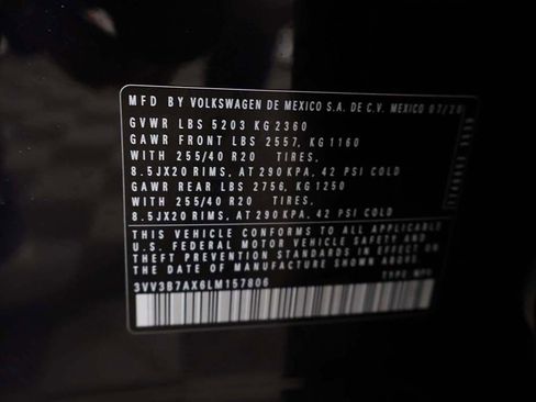 Used 2020 Volkswagen Tiguan SE R-Line FWD image 54