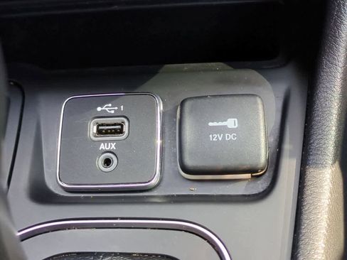 Used 2020 Jeep Cherokee Latitude image 31