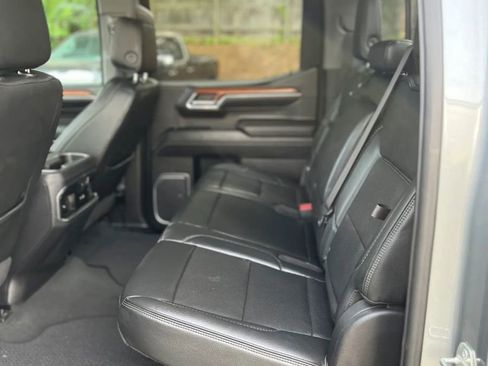 Used 2023 GMC Sierra 1500 Denali w/ Denali Reserve Package AWD/4WD image 10