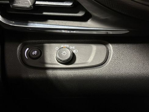 Used 2024 Buick Envista Preferred w/ Advanced Safety Package FWD image 18