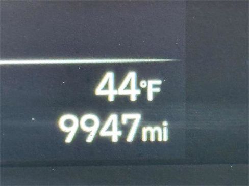 Certified 2024 Hyundai Venue SEL image 29