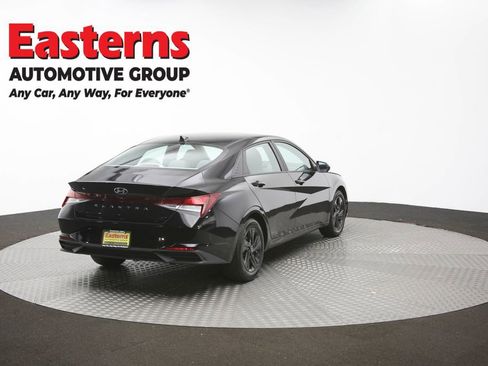 Used 2023 Hyundai Elantra SEL FWD image 40