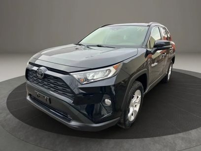 Used 2020 Toyota RAV4 XLE w/ XLE Grade Weather Package