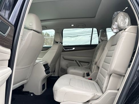 New 2026 Volkswagen Atlas SEL image 14