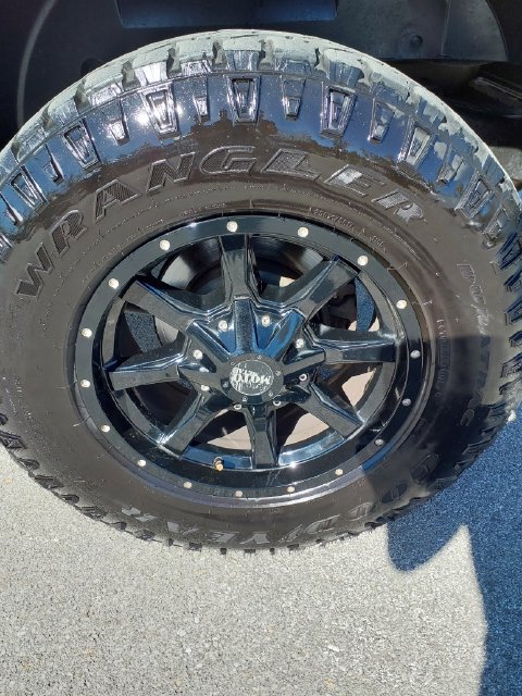 Used 2017 Jeep Wrangler Unlimited Sport w/ Quick Order Package 24S AWD/4WD image 33