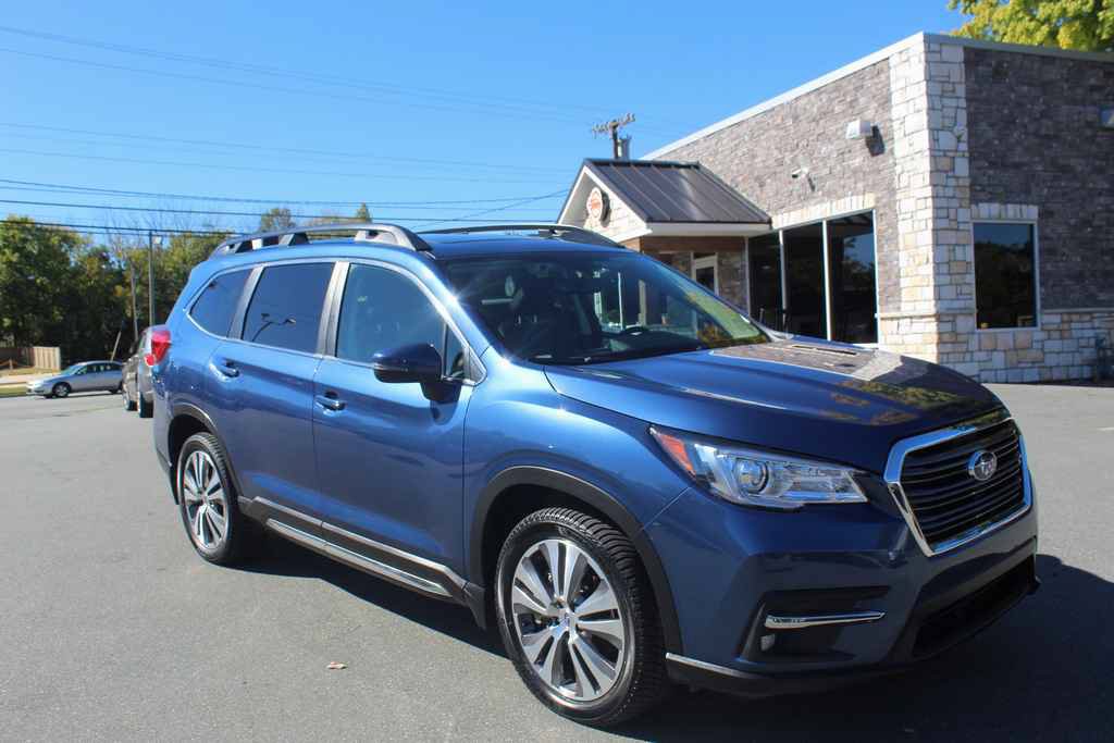 Used 2020 Subaru Ascent Limited w/ Technology Package AWD/4WD image 3