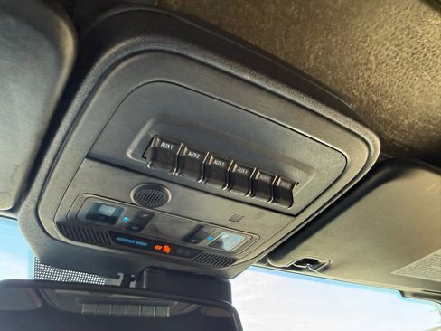 Used 2022 Ford Bronco Black Diamond image 37