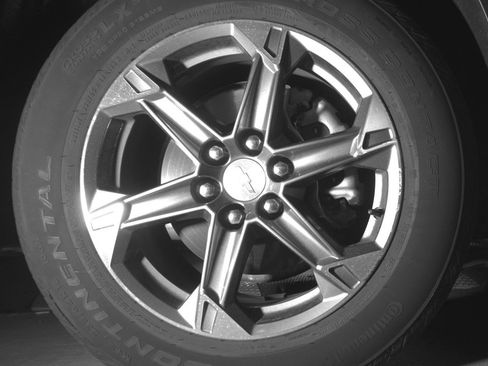 Used 2025 Chevrolet Blazer LT FWD image 13