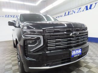 Used 2025 Chevrolet Suburban High Country video 3
